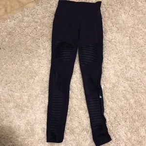 ALO leggings